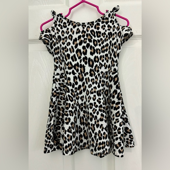 Leopard dress with shoulder straps and droopy sleeves - Picture 8 of 14